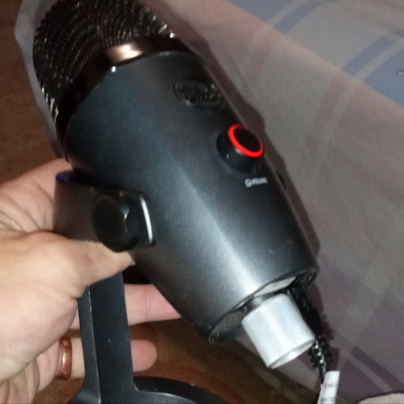 Blue Studio/Podcast microphone - Picture 3 of 6